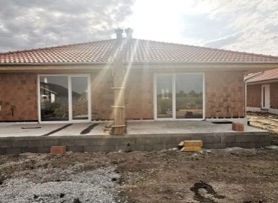 Krásne 3-izbové dvojbungalovy v tichej rezidenčnej časti rodinných domov