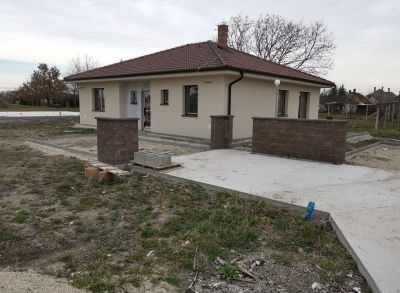 Krásne 4-izbové rodiné domy v novovybudovanej časti obce