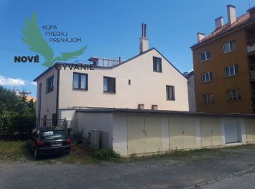 REZERVOVANÉ. Investičná príležitosť! Predaj domu vhodného na prenájom v centre mesta Banská Bystrica