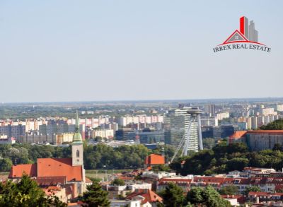 Hľadáme pre klienta 4-5 izbový byt v lokalite Staré mesto, Ružinov, Petržálka