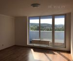 2-izbový byt s kuchynským kútom, 64 m2, lodžia, Trenčín, Veľkomoravská