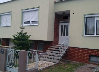2869 Ponúkame Vám na predaj dom neďaleko Berku v Nových Zámkoch