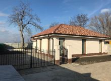 4 izbová novostavba rodinného domu s bazénom