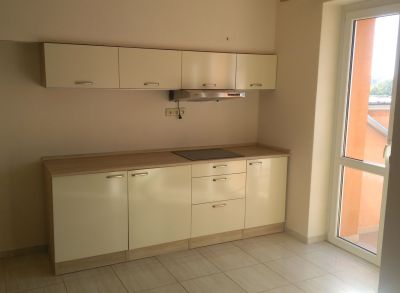 2872 Prenájom veľkej garzónky na Hl.námestí v Nových Zámkoch