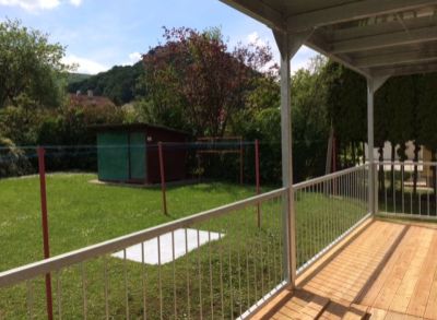 ART Real Estate – Hainburg a.d.Donau – NÍZKE NÁKLADY ! – 3-izbový byt 61 m2 , pivnica, terasa, záhrada