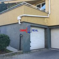 Lukratívna samostatná garáž, Slávičie údolie, 17 m2 s elektrickou bránou