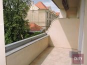 Prenájom 3 - izb. bytu na Zochovej ul., 102 m2