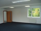 Kancelária s výbornou dostupnosťou na obchvat, s parkovaním, Pošeň, 29 m²