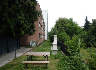 Prenájom elegantného 2 izb. bytu v novostavbe na Mierovej, garáž, pivnica