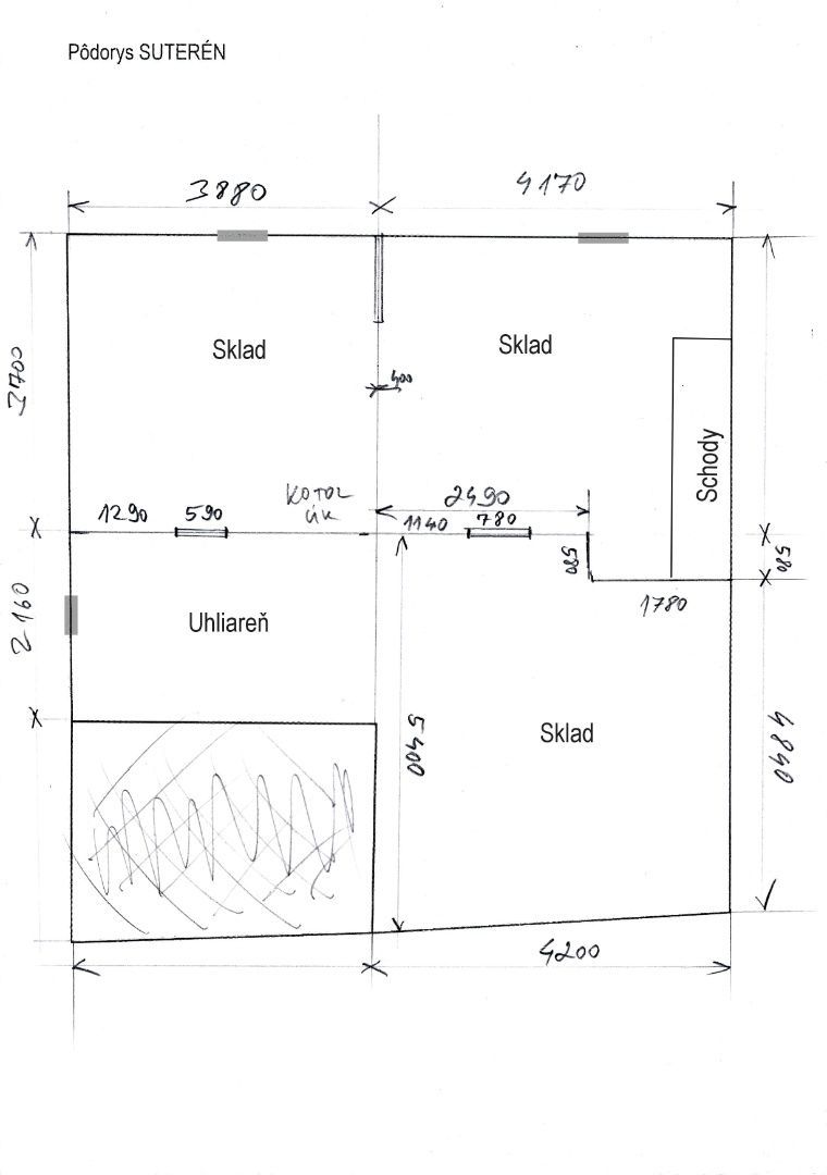 REZERVOVANÝ - GA-Hody: Predaj 1posch. 4izb RD úžitk. 216m2 pozemok 1163m2