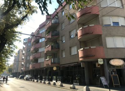 Predaj 2 izbový byt 74 m2 v centre Bratislavy s garážovým státim v cene, ul. Kýčerského