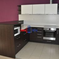 Priestranný 3 izb. byt, Na Barine, 2 balkóny, novostavba pri lese