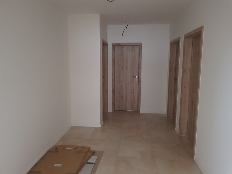 REALFINANC - 100% aktuálny! - Ponúkame na predaj 4 izbový RD Bungalov 130 m2, pozemok 563 v obci Boleráz !!!