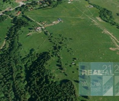 Ponúkame na predaj veľký pozemok v katastri obce Makov.