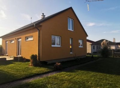 Prírodný 6-izbový rodinný dom z prírodných materiálov v peknom prostredí-RegioJet