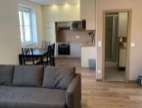 Novo rekonštruovaný 2-izb. apartmán, pod stanicou, 45 m²
