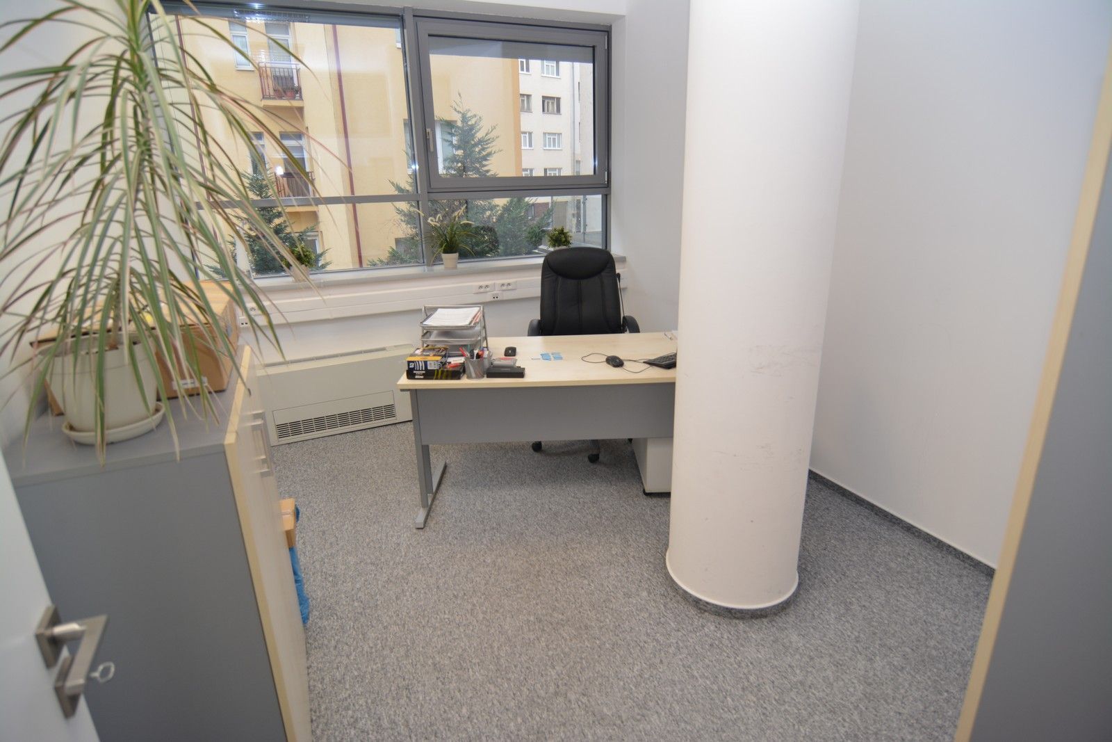 BOND REALITY - Prenájom lukratívnych kancelárskych priestorov v TOP lokalite, Dunajská ul.