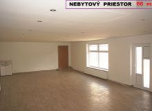 NA PRENÁJOM - Obchodno - administratívny priestor v centre