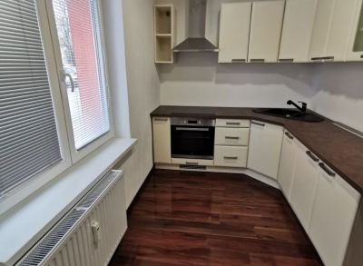 2895 Na predaj 2-izb. byt v Nových Zámkoch