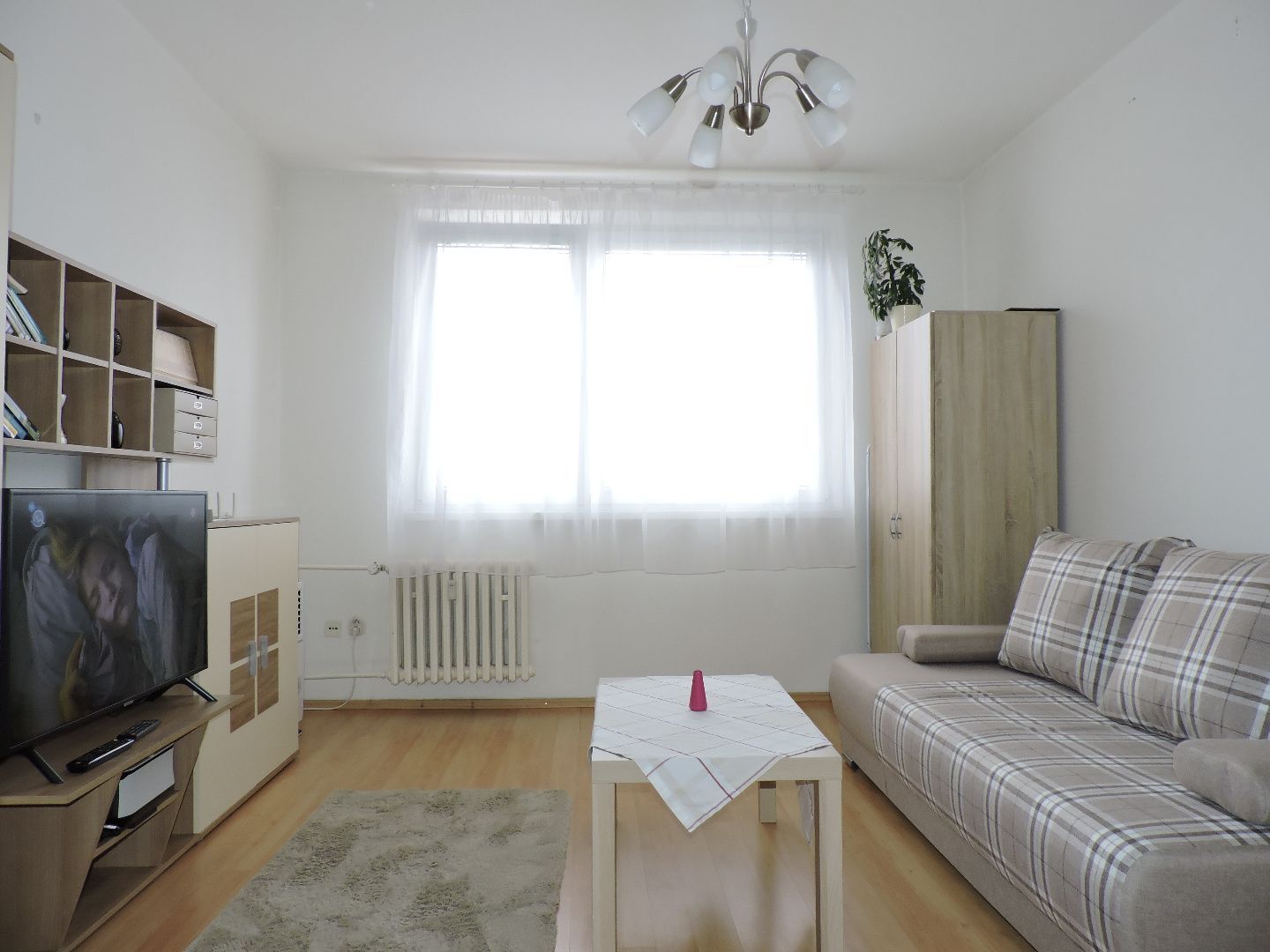 Iný-Prenájom-Bratislava - mestská časť Dúbravka-395.00 €