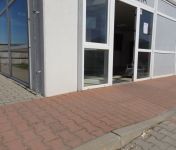 Na prenájom nebytový priestor/showroom o výmere 125m2, Bratislava-Ružinov.