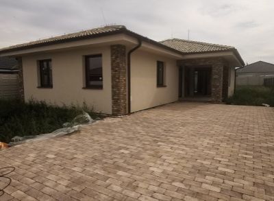 Pekný 4-izbový rodinný bungalov s pozemkom 690m2 v tichej ulici rodinných domov