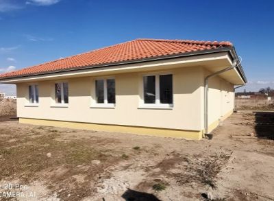 Pekné bývanie 3-izbové bungalovy dokončený na kľúč