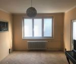 3 izbový byt v pôvodnom stave 69 m2 + balkón + lodžia, Trenčín, Legionárska ul.