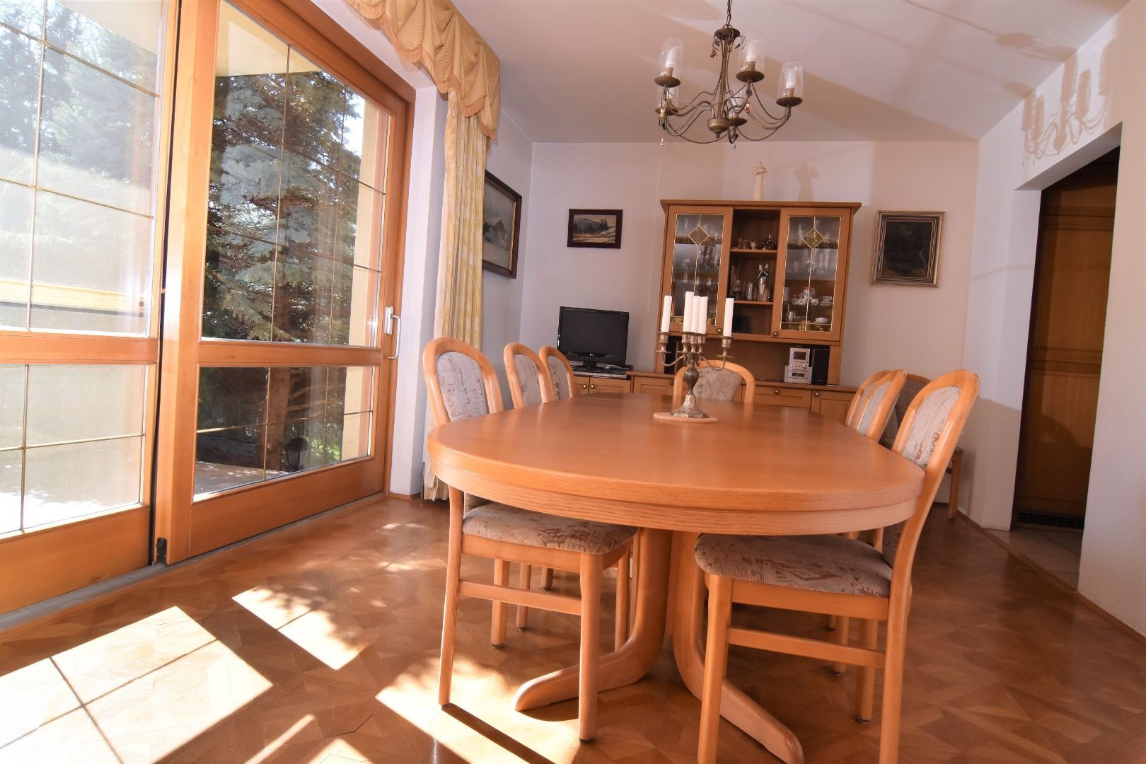BOND REALITY - Výnimočný 5 izbový rodinný dom v žiadanej lokalite Záhorskej Bystrice