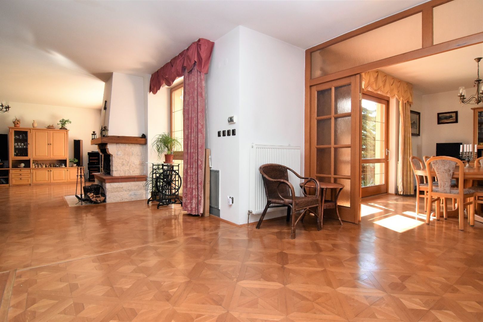 BOND REALITY - Výnimočný 5 izbový rodinný dom v žiadanej lokalite Záhorskej Bystrice