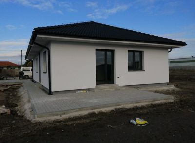 Moderné 4-izbové rodinné bungalovy s rôznymi dispozíciami pozemkov-na kľúč!