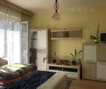 Slnečný 2 izbový tehlový byt, 72 m2, Trenčín, Beckovská ul.