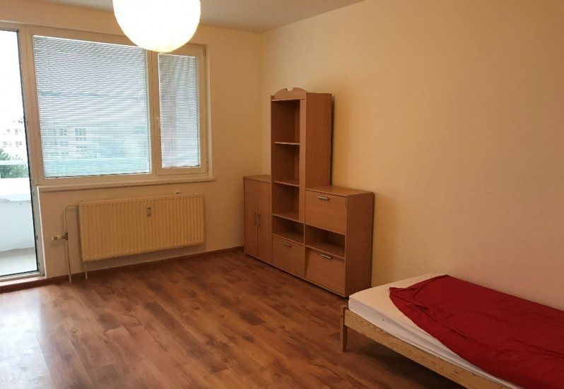 Iný-Prenájom-Bratislava - m. č. Devínska Nová Ves-400.00 €