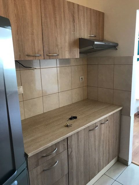 Garsónka 38m2, loggia, Jána Jonáša, Bratislava IV, 400,-e vrátane energií