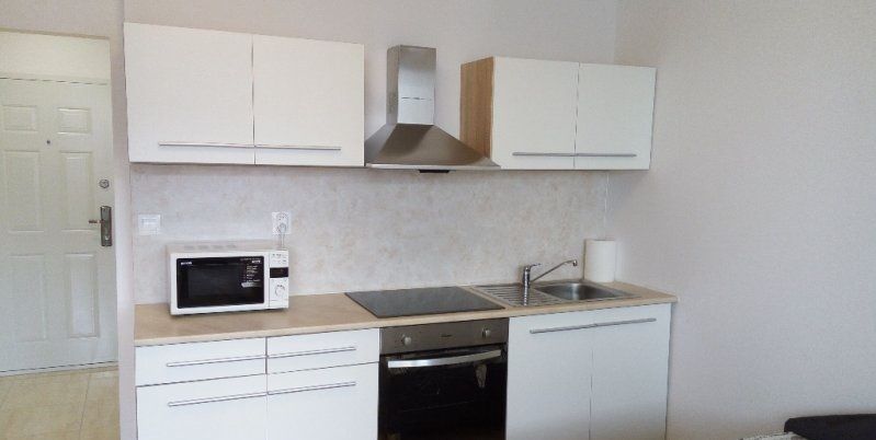 Iný-Prenájom-Bratislava - mestská časť Petržalka-420.00 €