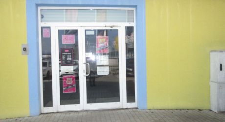Na prenájom obchodno - skladový priestor 1.000m2, nakladacia rampa, prístup pre kamion. dopravu, Piešťany