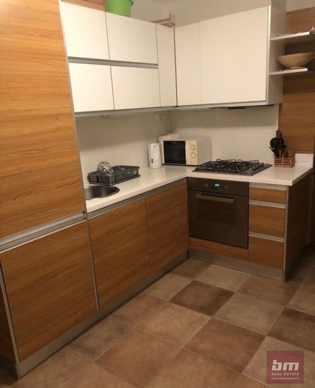 Iný-Prenájom-Bratislava - mestská časť Rača-600.00 €