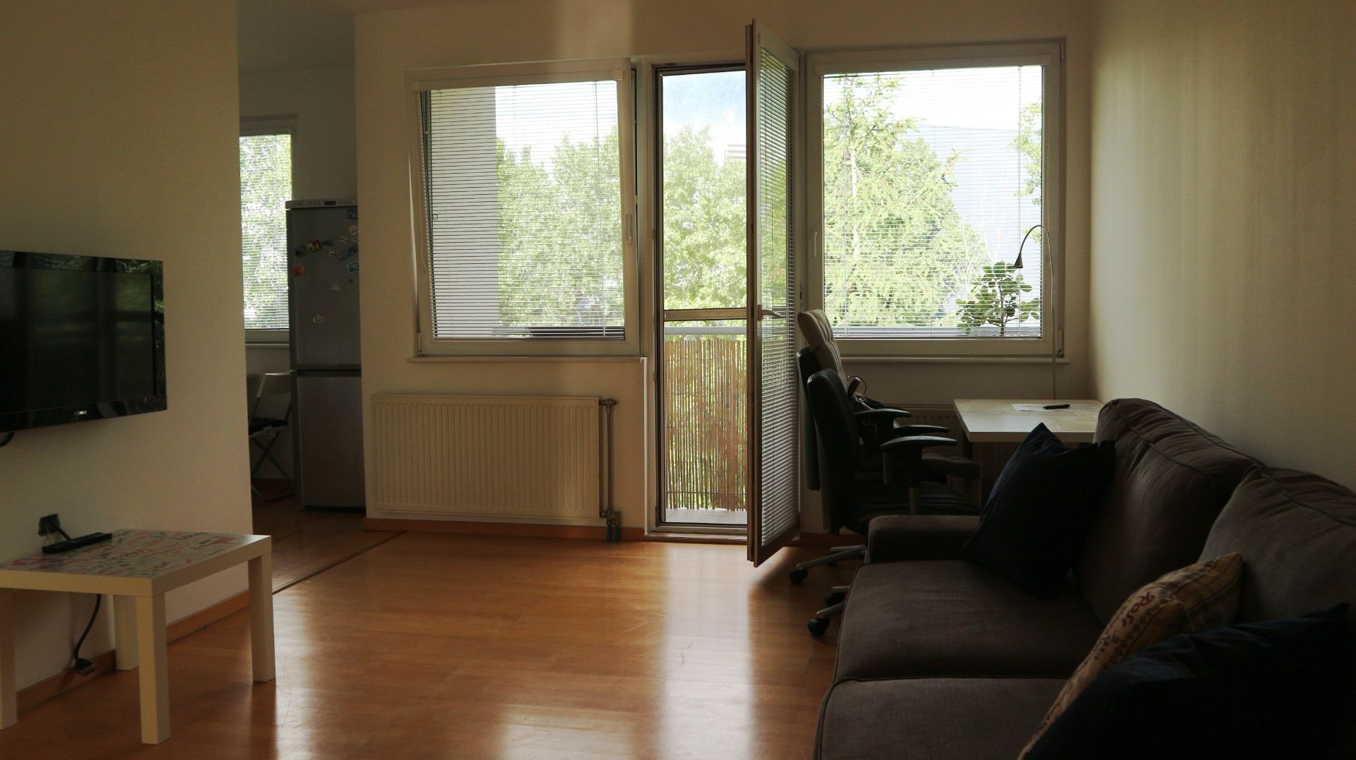Slnečný 2-izbový zariadený byt s loggiou, Ružinov