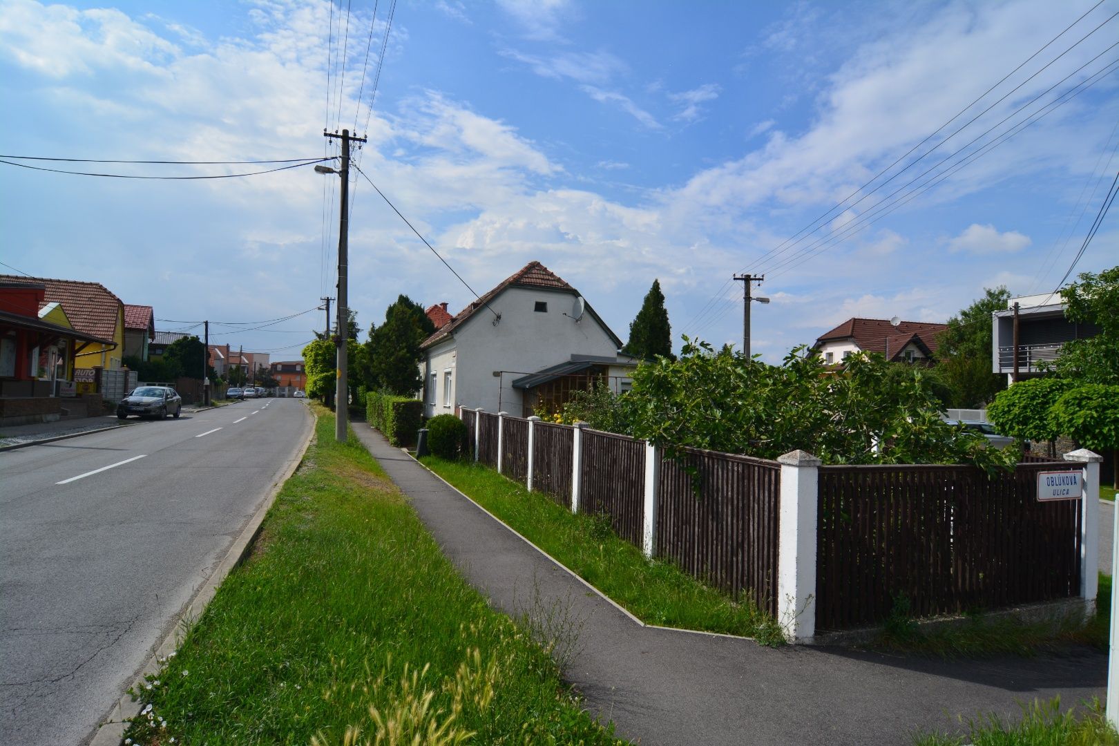 BOND REALITY – VÝNIMOČNÝ RODINNÝ DOM PODUNAJSKE BISKUPICE, KRAJINSKÁ UL., BA II.