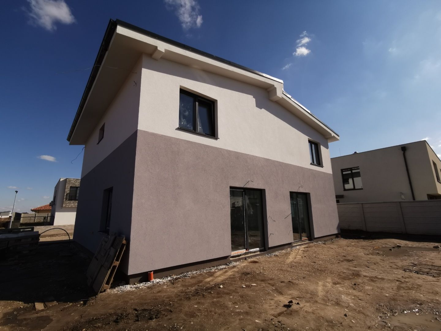 Novostavba 4 izbový rodinný dom s pozemkom 222 m2, Miloslavov