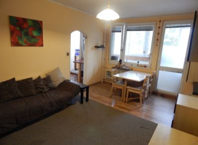 Prenájom 5. izb. bytu, 96m2, BA IV, veľká loggia, zariadený