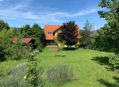 PREDAJ – Rakúsko –Wolfsthal – rodinný dom pod lesom, garáž, záhrada, tiché prostredie