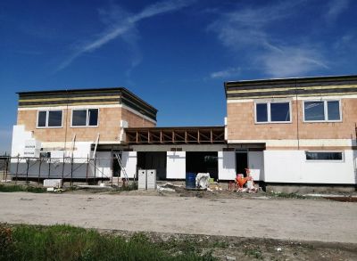 Moderná architektúra 4-izbových domov s garážami a výmerami nad 140m2 úžitkovej plochy