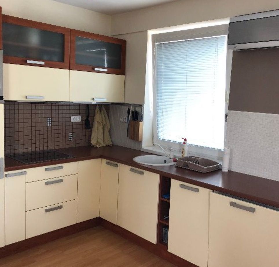 Prenájom Iný Iný-Prenájom-Bratislava - mestská časť Nové Mesto-950.00 €