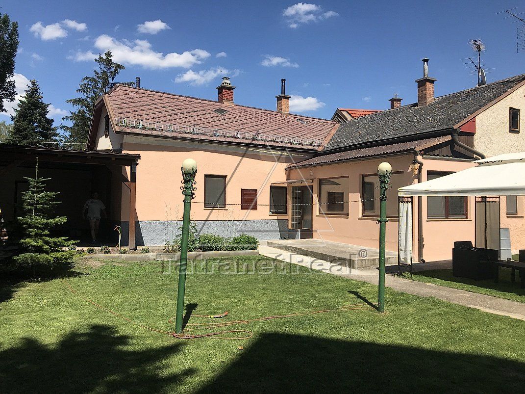 Rodinný dom-Predaj-Bratislava - mestská časť Ružinov-215000.00 €