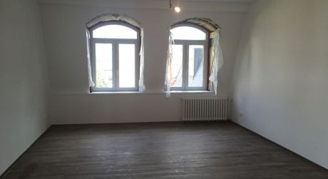 Predaj 2 izbového nadštandardného bytu na Gunduličovej ulici v centre - Palisády