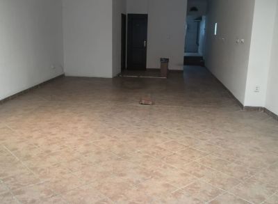 Areté real, Prenájom 75 m2 obchodného priestoru v dobrej lokalite v centre mesta Modra