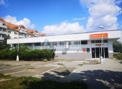 Areté real, Prenájom prízemnej budovy - 740m2 prevádzkových priestorov v blízkosti centra mesta Pezinok