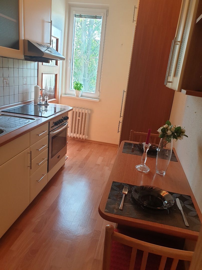 2-izbový byt-Prenájom-Bratislava - mestská časť Ružinov-520.00 €