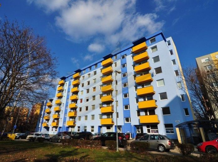 PREDANÉ - REZEDOVÁ, 2,5-i byt, 72 m2 - tehlová novostavba, VLASTNÉ KÚRENIE, mimo rušnej cesty, výborná lokalita PRI RETRE
